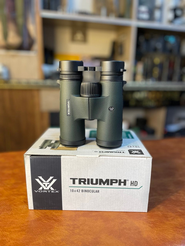 دوربین دوچشمی Vortex Triumph HD 10x42